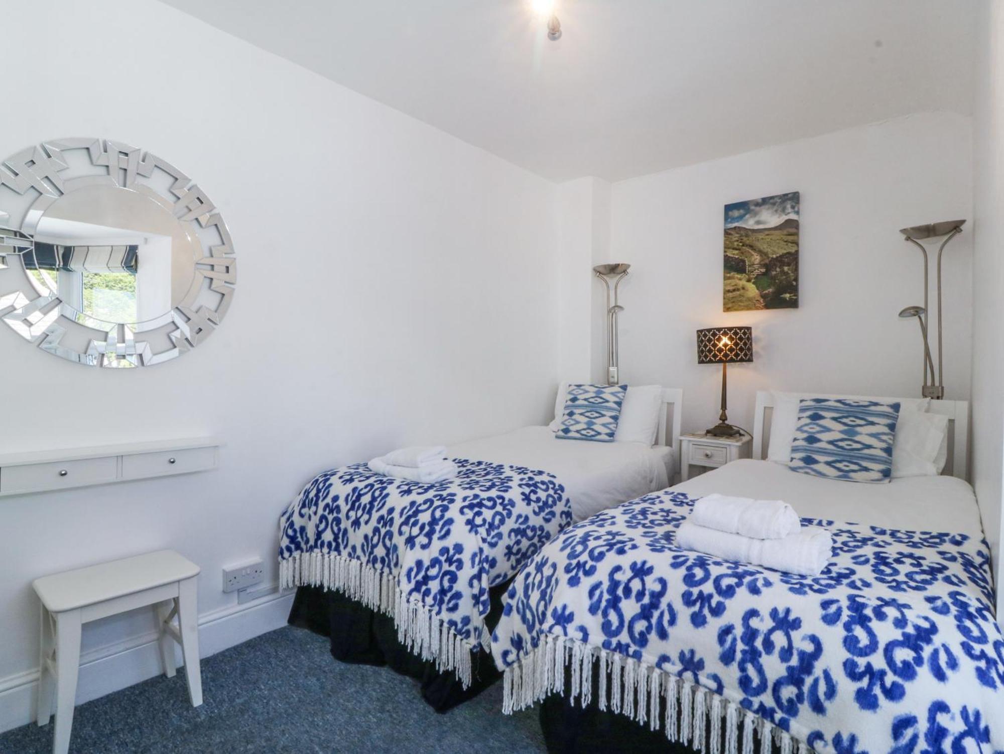 Sea View Apartment Портмадог Екстериор снимка
